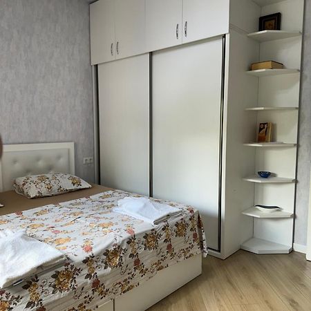 City Centre Apartment Kutaiszi Kültér fotó